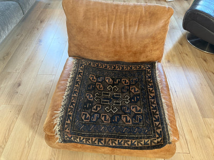 Klein Kaukasisch tapijt – ca. 68 × 63 cm. Zuidelijke Kaukasus, ca. 1900–1930