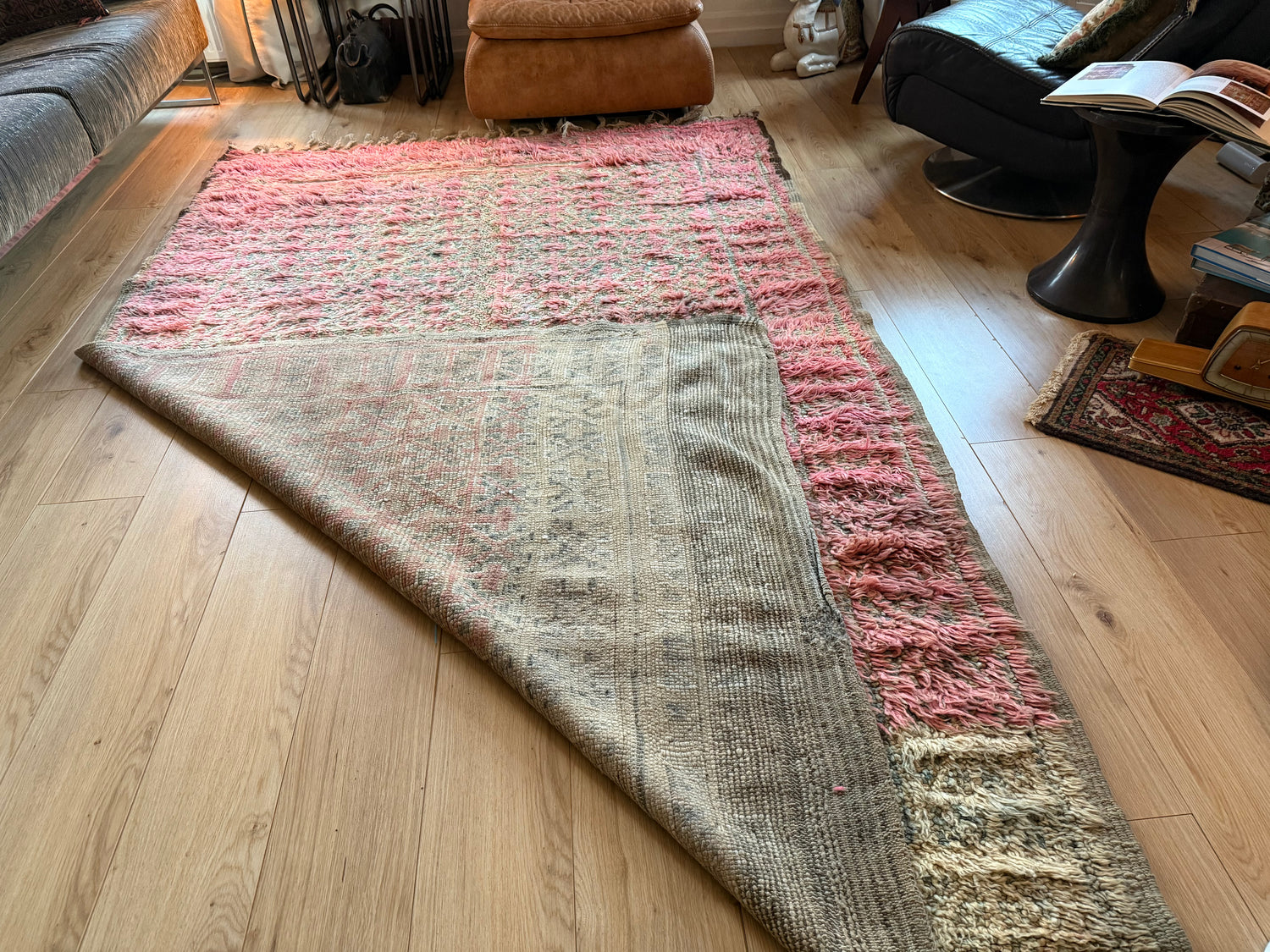 Vintage Marokkaans Berbertapijt – poederroze &amp; salie 290 × 180 cm