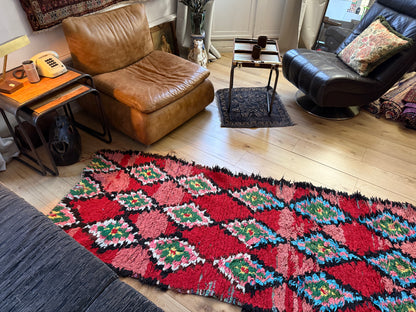 Vintage Berber loper in diep rood – 331 × 92 cm