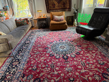 Groot handgeknoopt vintage vloerkleed met medaillon – 400×302 cm