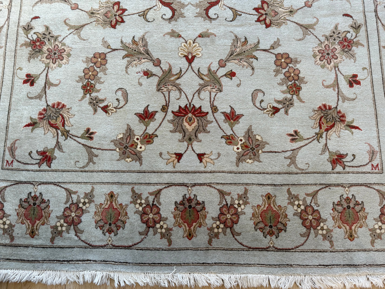 Authentiek handgeknoopt tapijt – licht pastel &amp; florale elegantie – ca. 305 × 197 cm