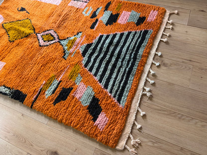 Modern Moroccan rug – abstract orange – 184 × 128 cm