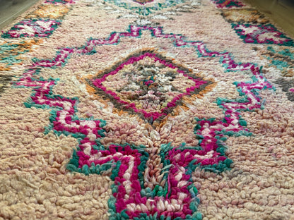 Vintage Moroccan runner in soft pink wool – 416 × 115 cm