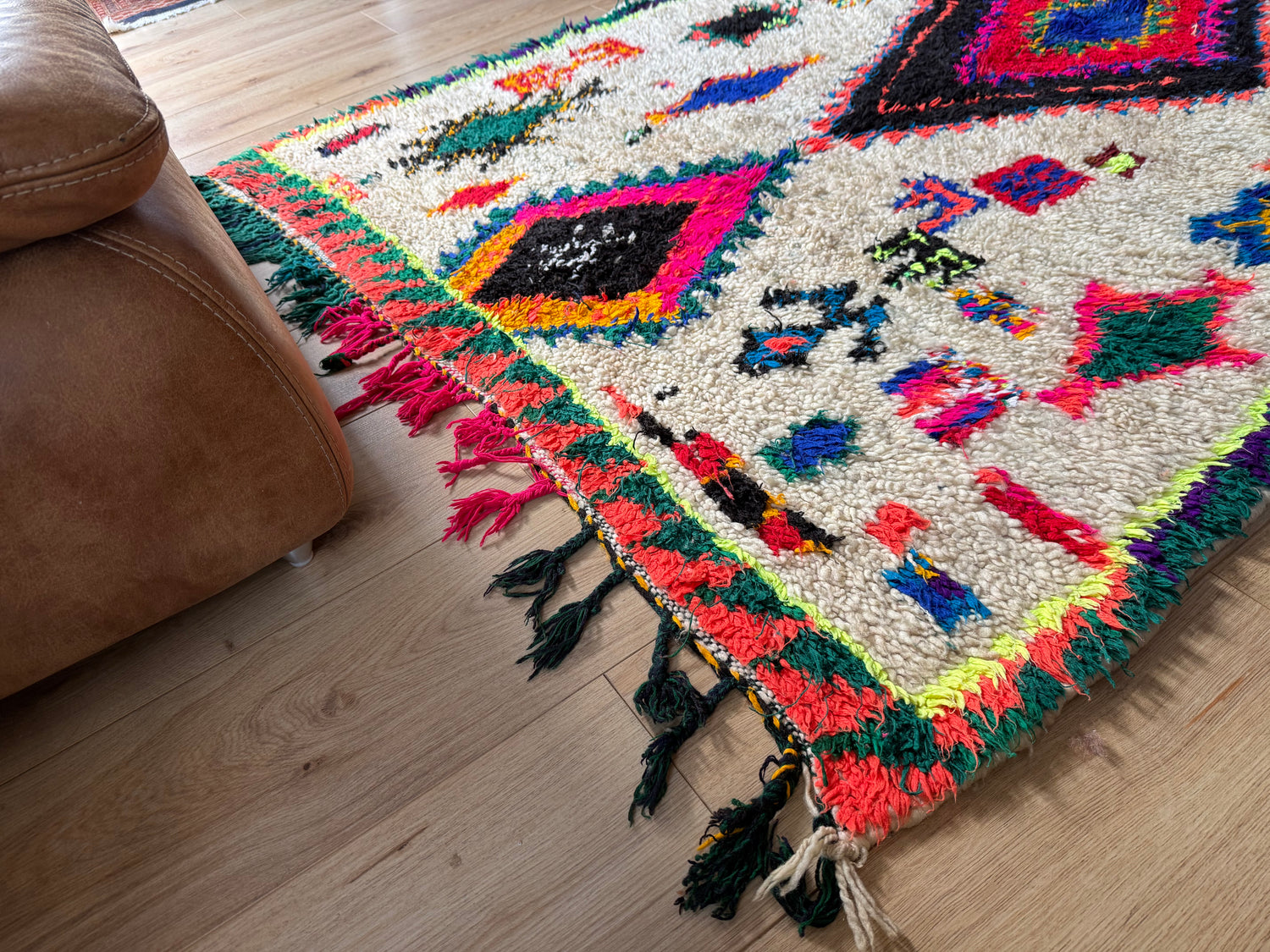 Tapis marocain vintage Azilal – 290 × 126 cm