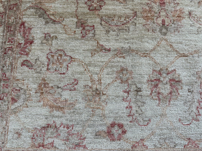 Handgeknoopt vintage tapijt – zand &amp; oudroze | Ziegler-stijl, 188 × 127 cm