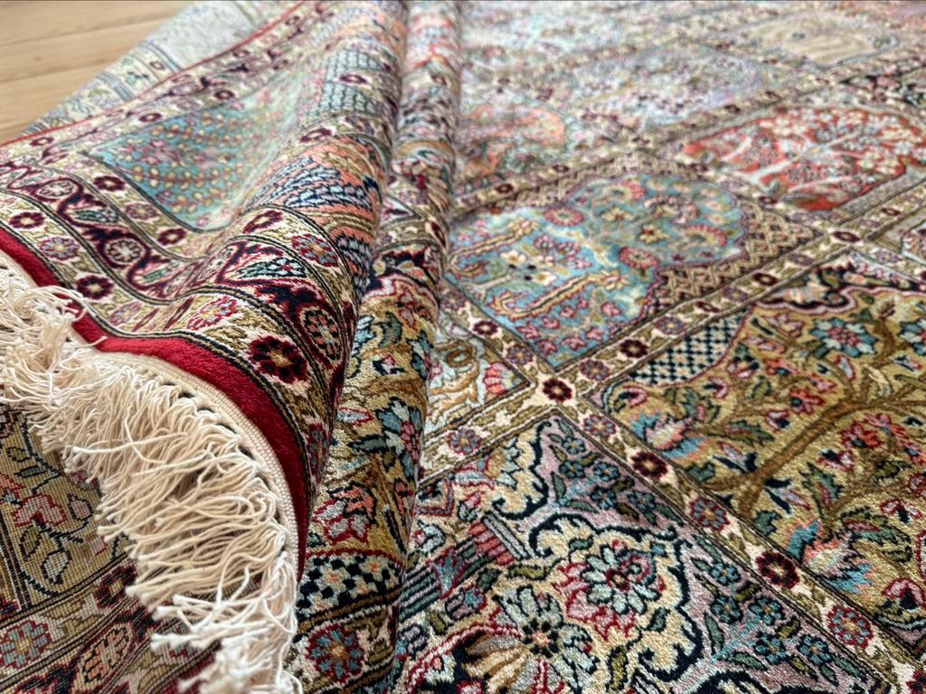 Groot Handgeknoopt Kashmir tapijt van zijde 375 x 275 cm