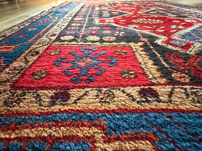 Vintage geometrisch tapijt met krachtige symboliek – 254 × 155 cm