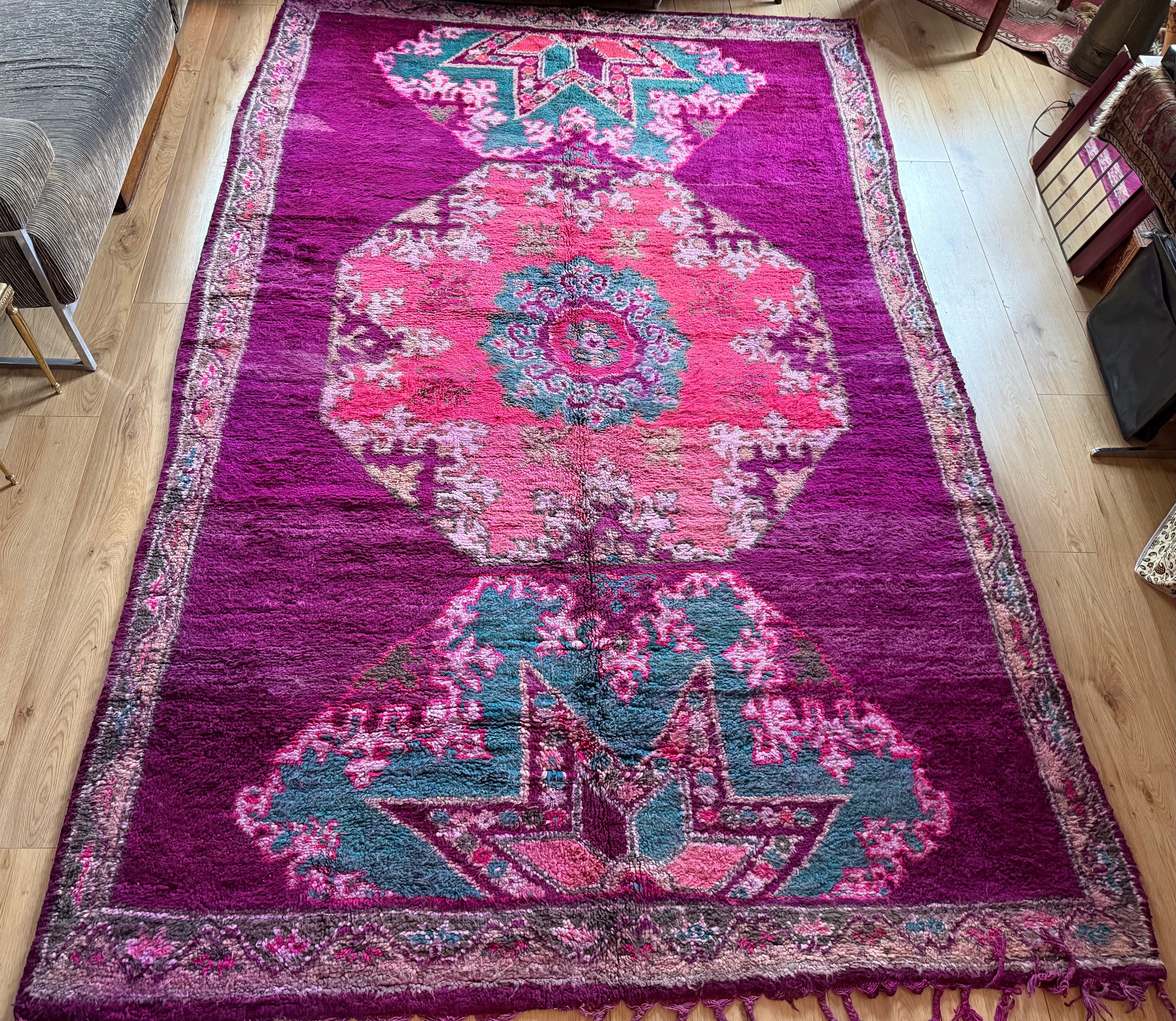 Vintage Atlas Rug – Magenta &amp; Turquoise Statement Piece (315 × 200 cm)