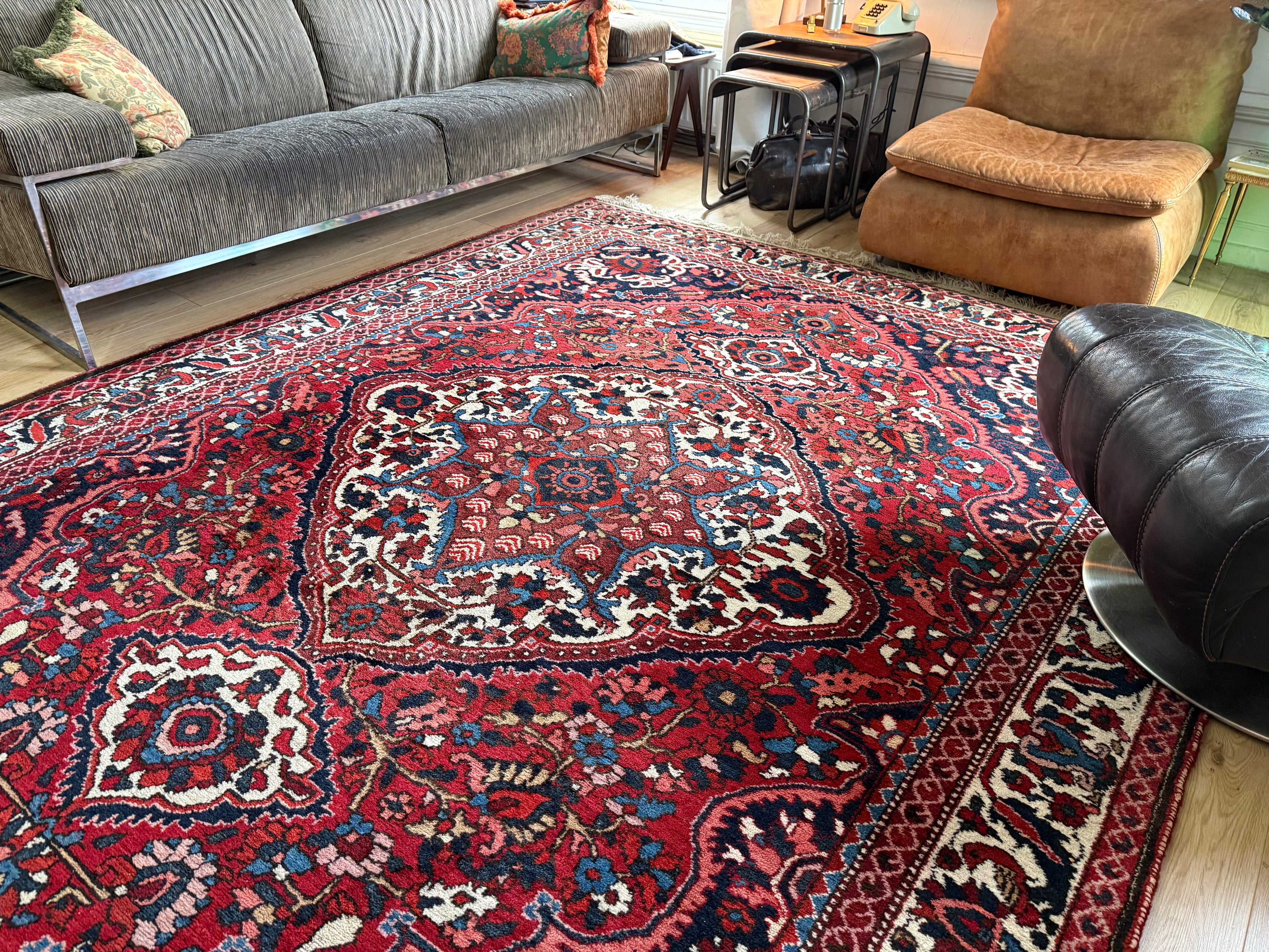 Vintage handgeknoopt Oosters tapijt met medaillon – ca. 318 × 226 cm