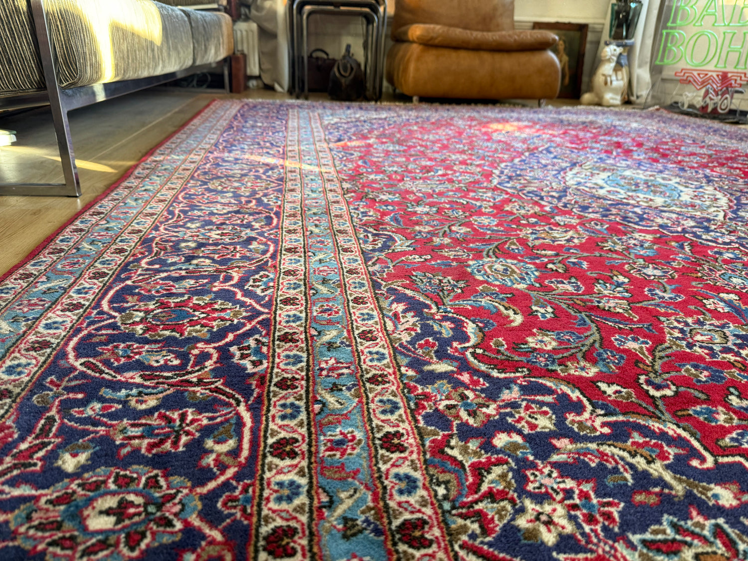 Groot handgeknoopt vintage tapijt – 352 × 247 cm