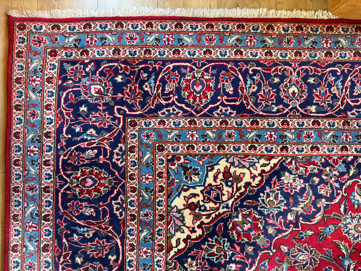 Groot handgeknoopt vintage tapijt – 352 × 247 cm