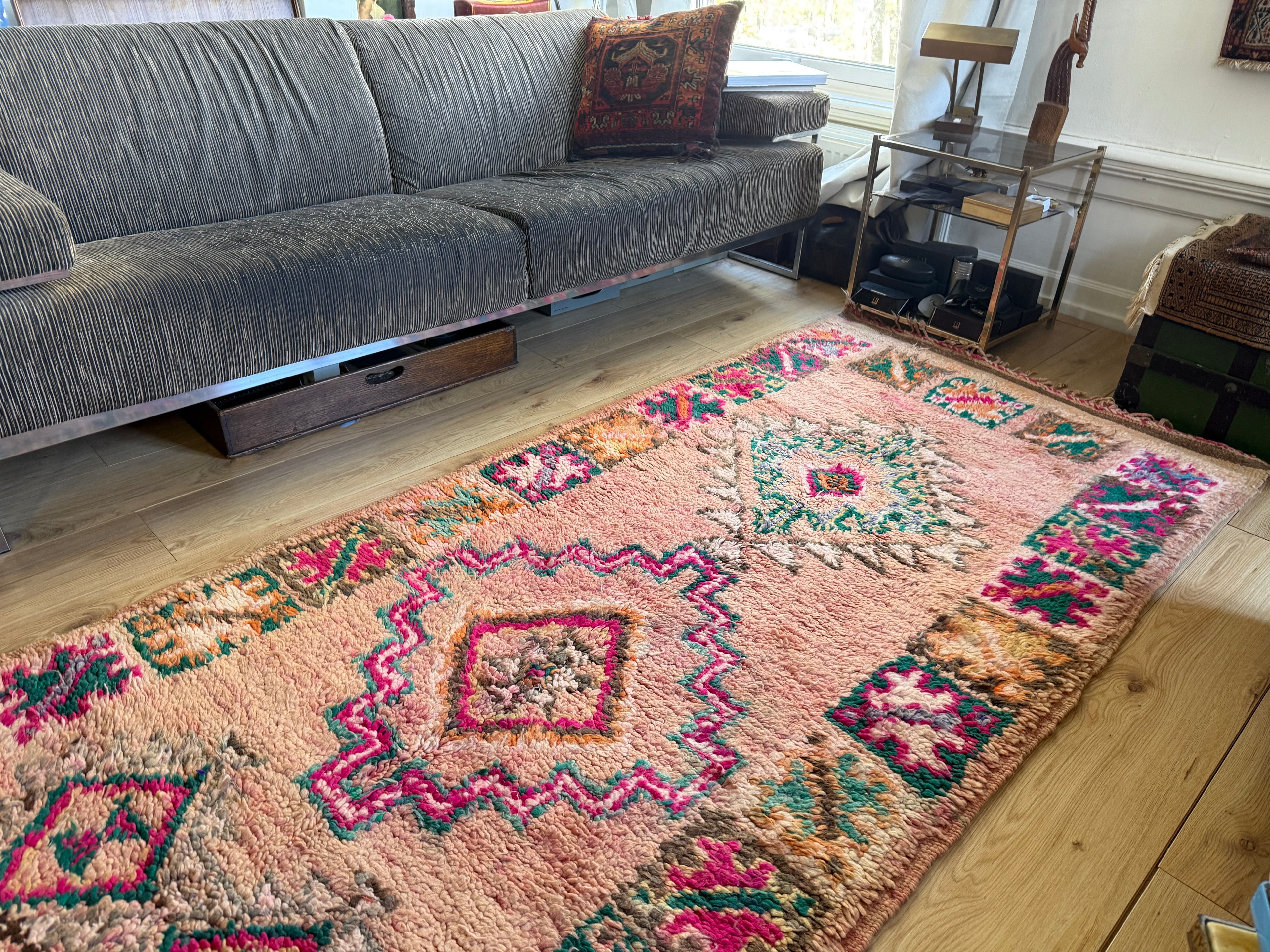Vintage Moroccan runner in soft pink wool – 416 × 115 cm
