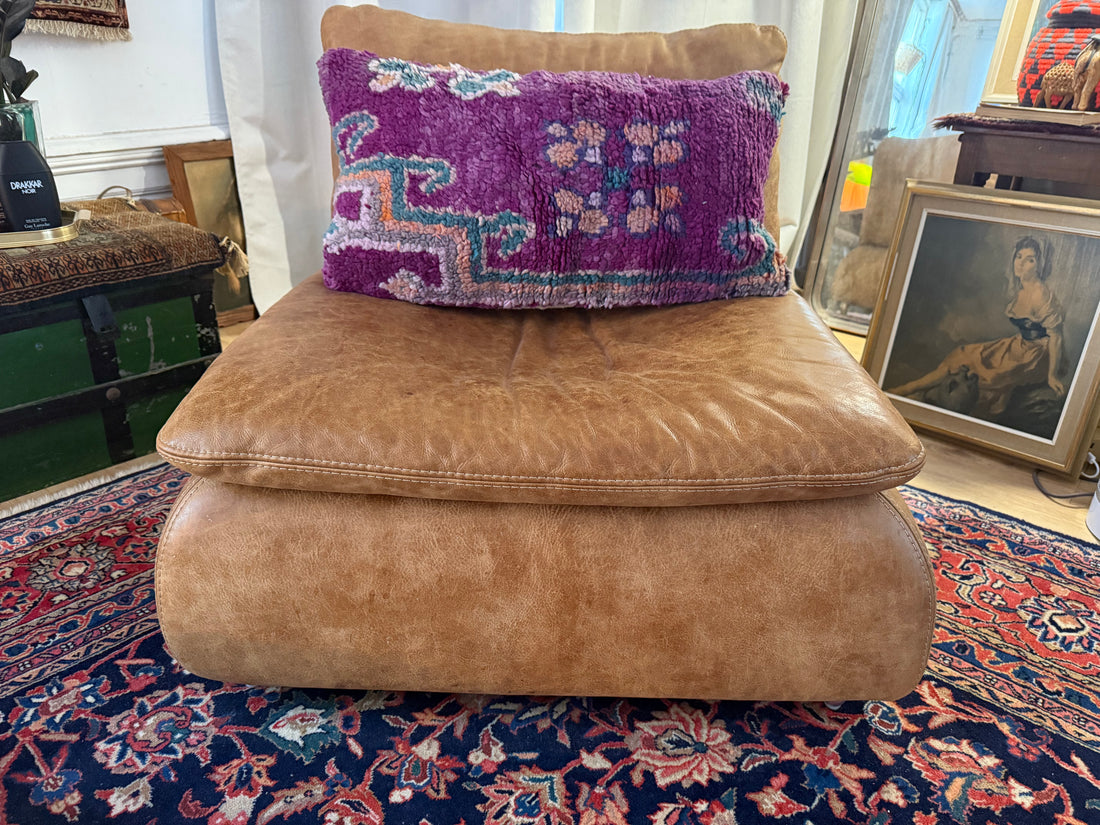 Handgemaakt kussen van een vintage Marokkaans tapijt – ca. 60 × 40 cm