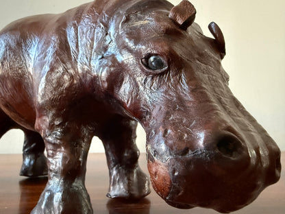 Vintage Leather Hippopotamus – Understated Elegance with Character
