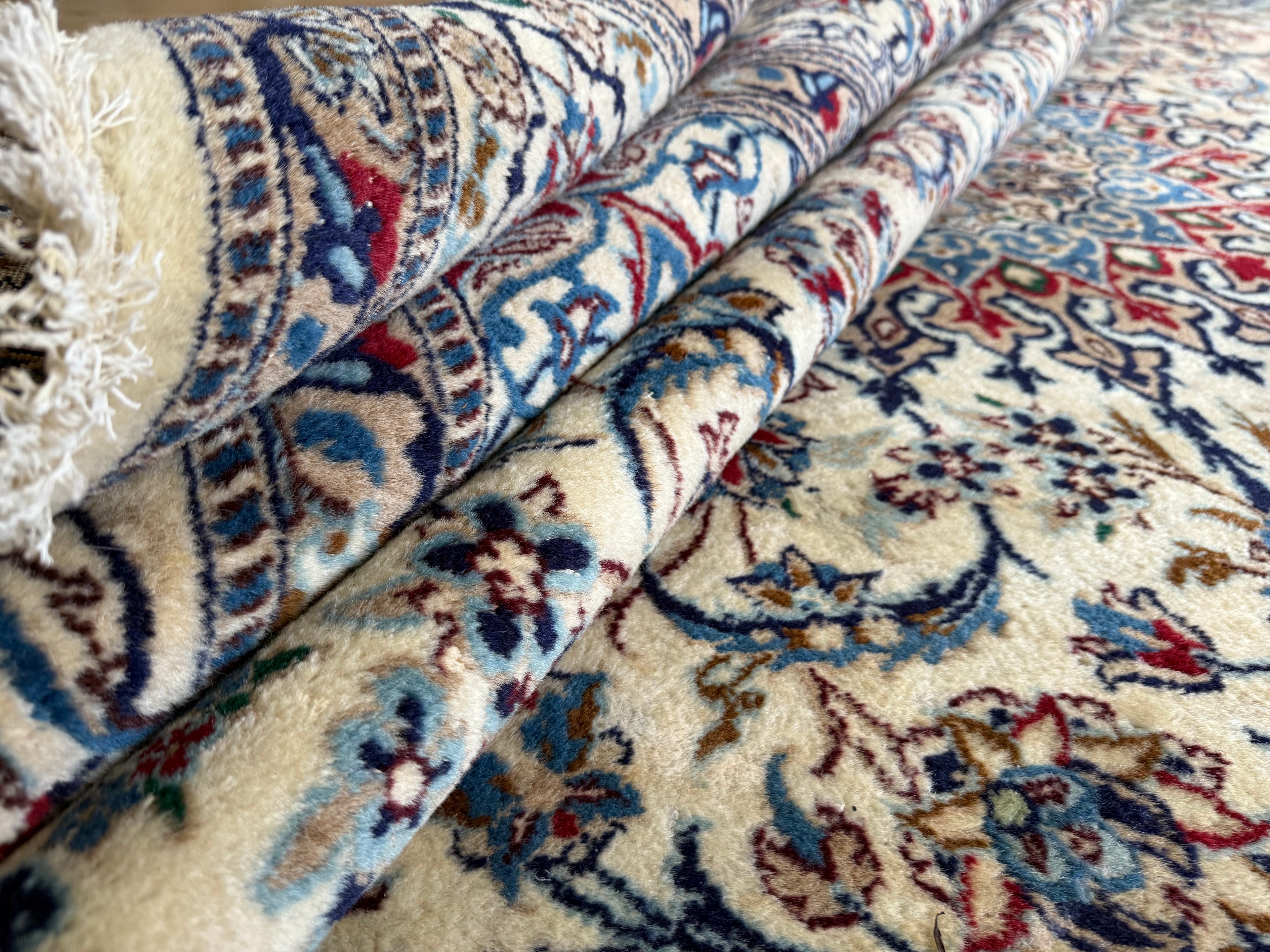 Handgeknoopt vintage Nain stijl tapijt – ca. 355 × 248 cm