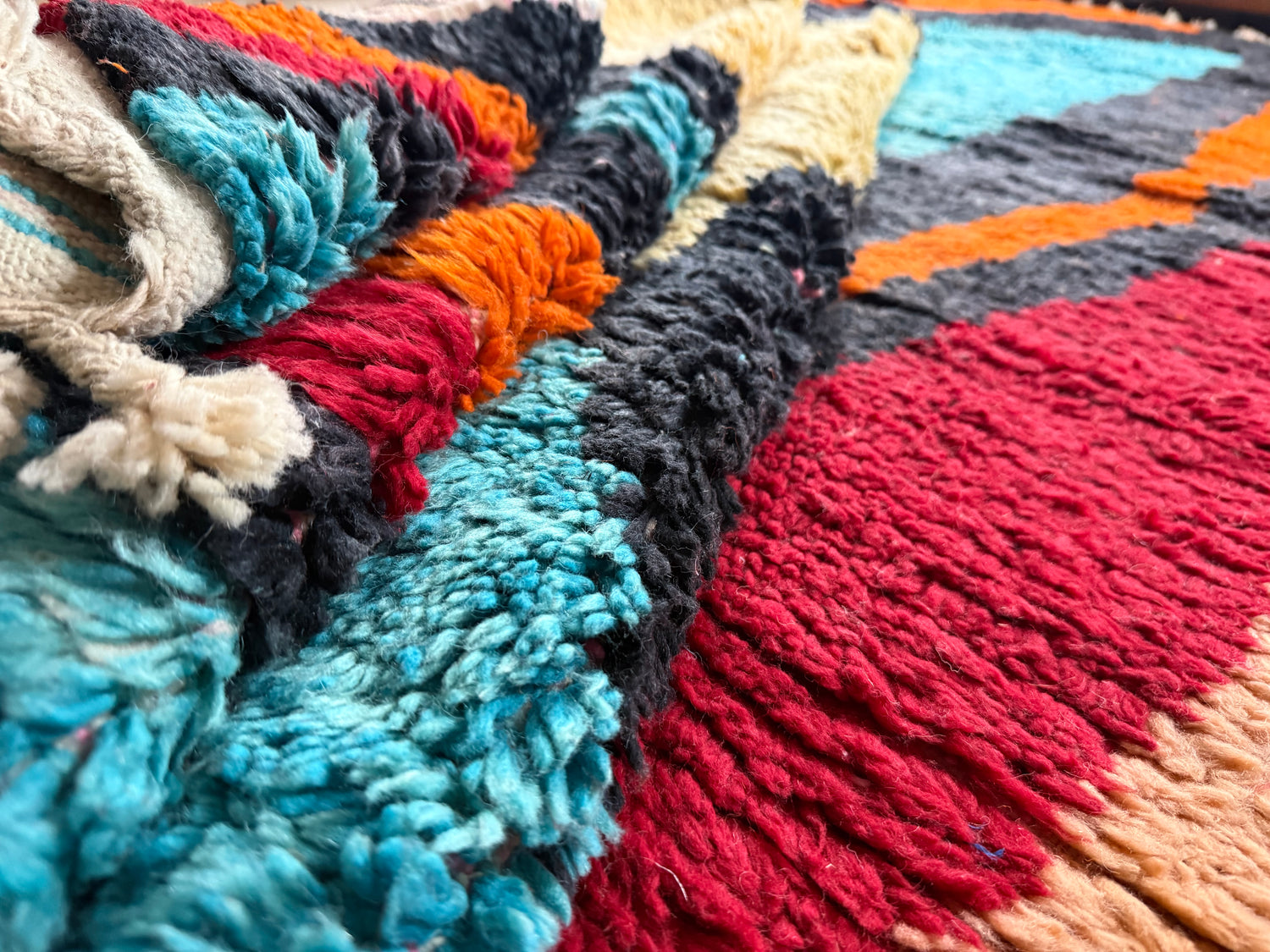 Vintage Moroccan Postmodern Rug 1980s Abstract Design – 332 × 205 cm