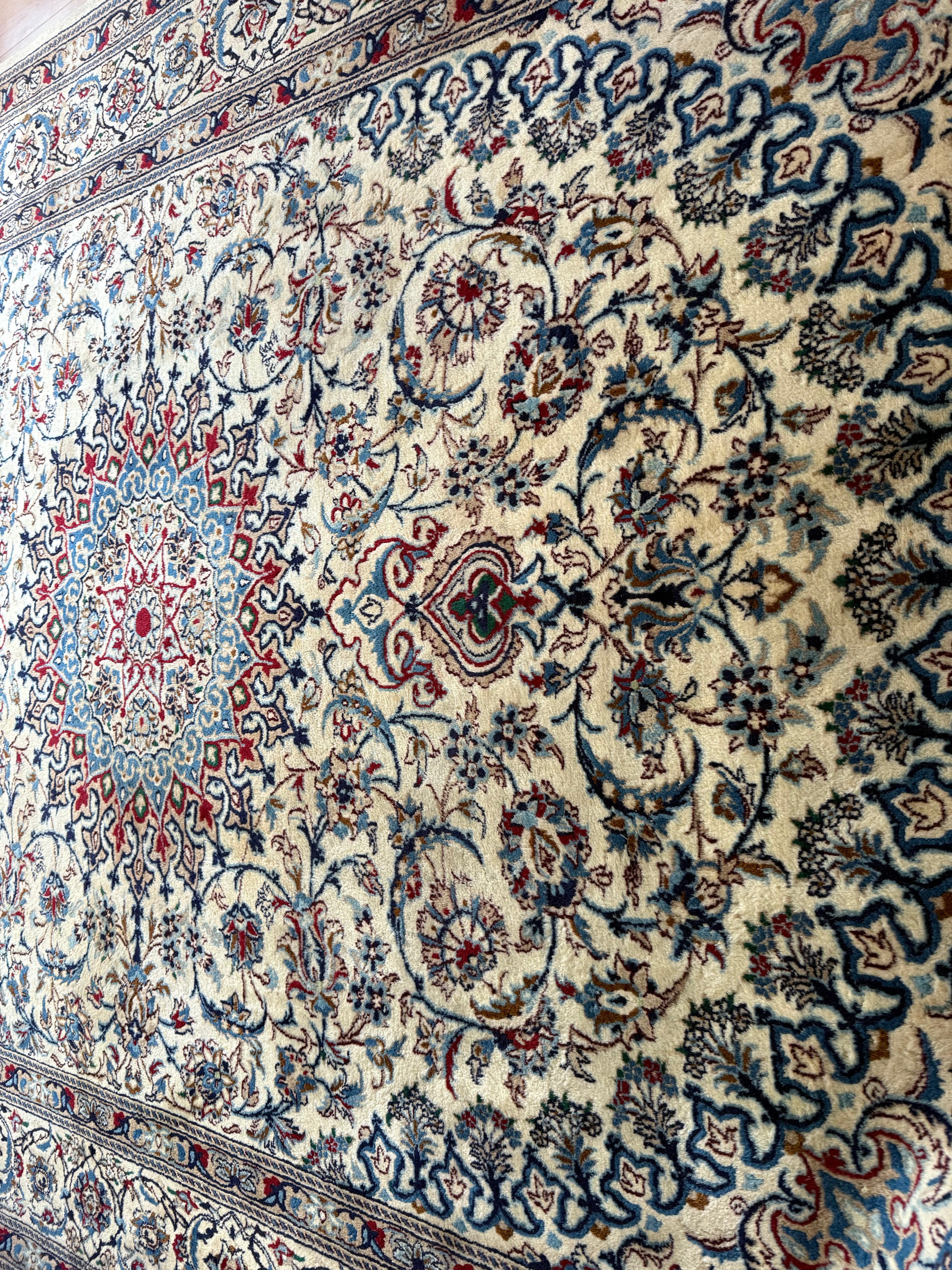 Handgeknoopt vintage Nain stijl tapijt – ca. 355 × 248 cm