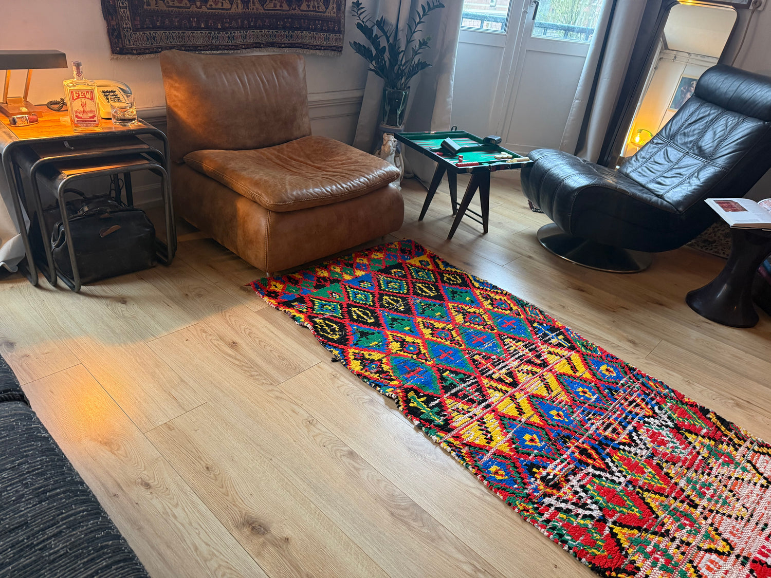 Vintage Marokkaanse loper 326 × 86 cm – kleurrijk &amp; grafisch