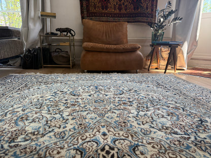 Hand-knotted vintage Nain rug – 300 × 201 cm