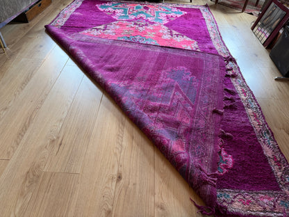 Vintage Atlas Rug – Magenta &amp; Turquoise Statement Piece (315 × 200 cm)