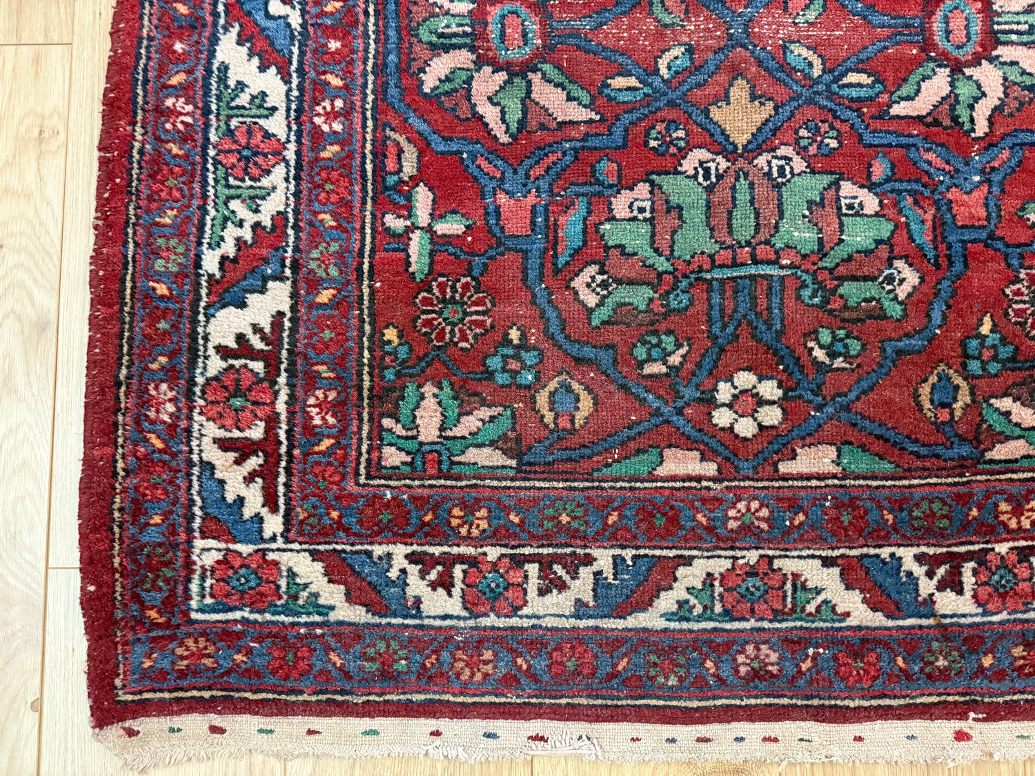 Sleets Vintage handgeknoopt oosters tapijt – 193 × 104 cm