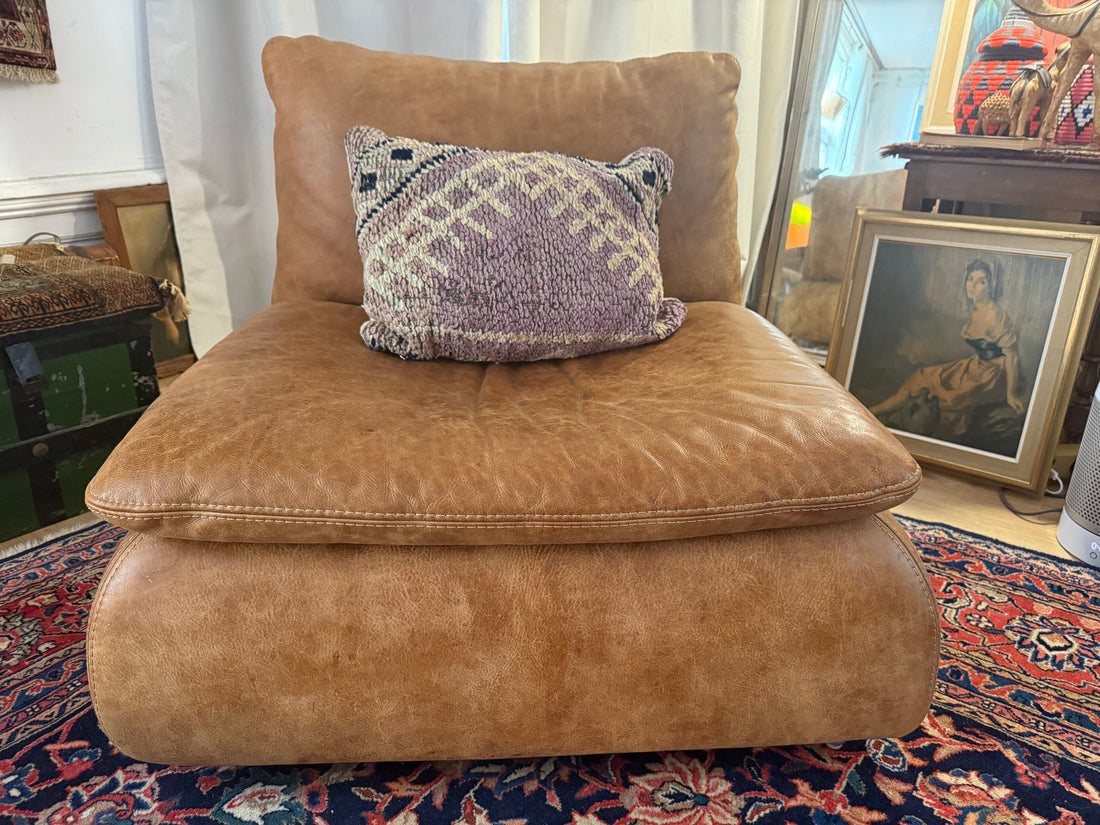 Handgemaakt kussen van een vintage Marokkaans tapijt – ca. 60 × 40 cm