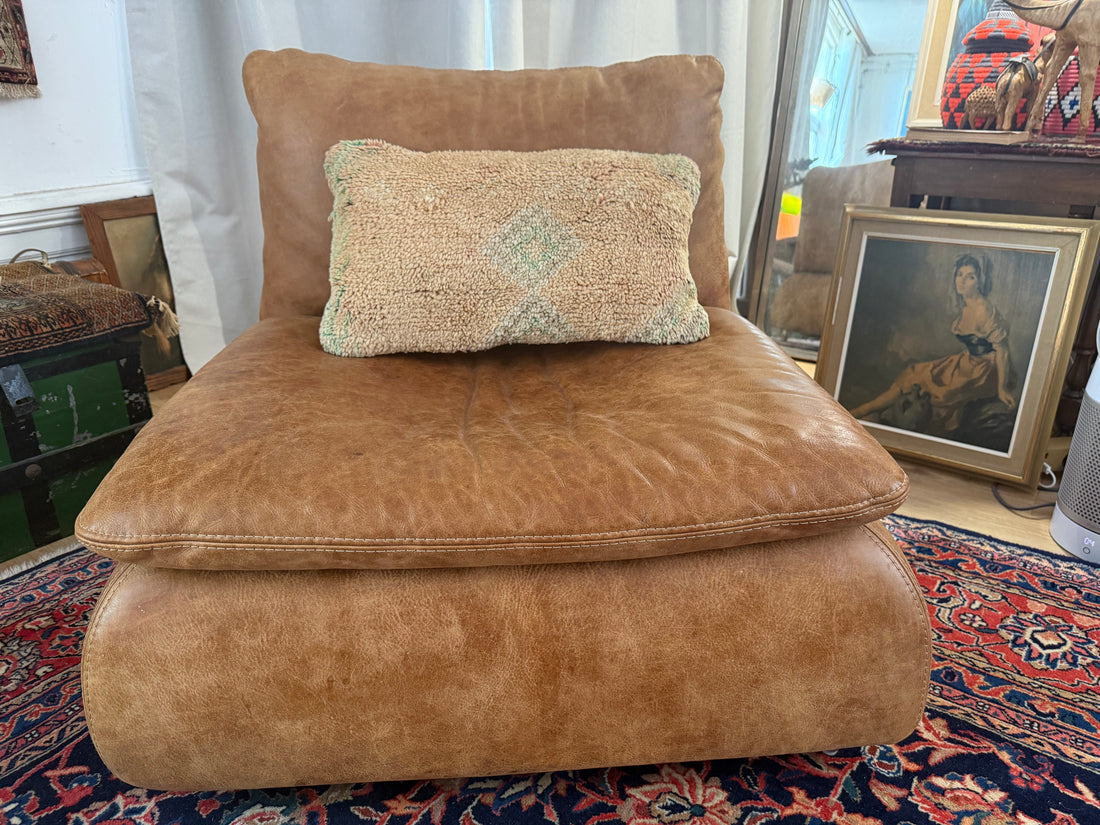 Handgemaakt kussen van een vintage Marokkaans tapijt – ca. 60 × 40 cm