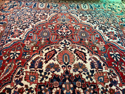 Vintage handgeknoopt tapijt 320 × 220 cm – klassiek rood met ivoor en donkerblauw