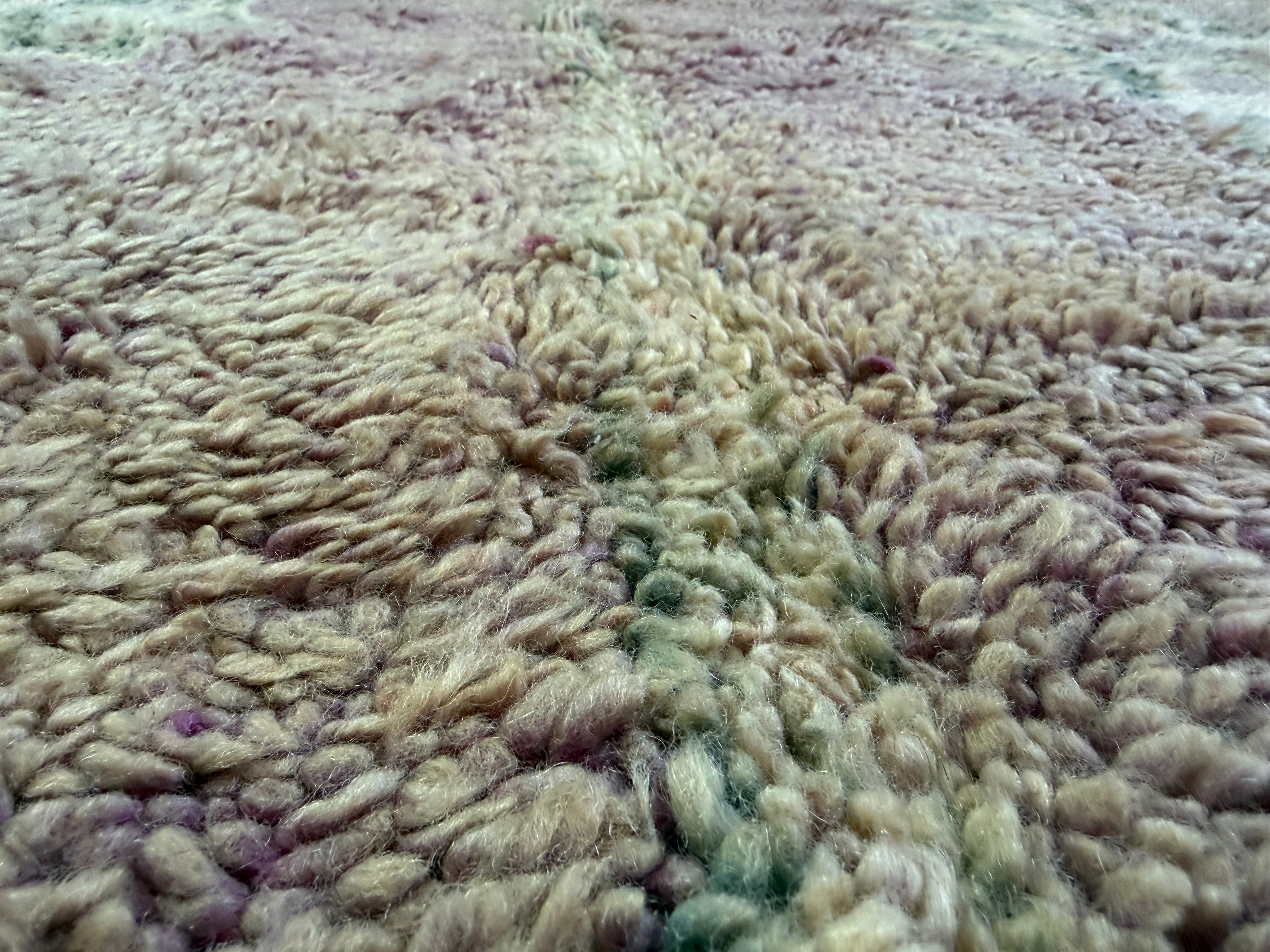 Vintage high-pile wool rug in soft pastel tones – 222 × 184 cm