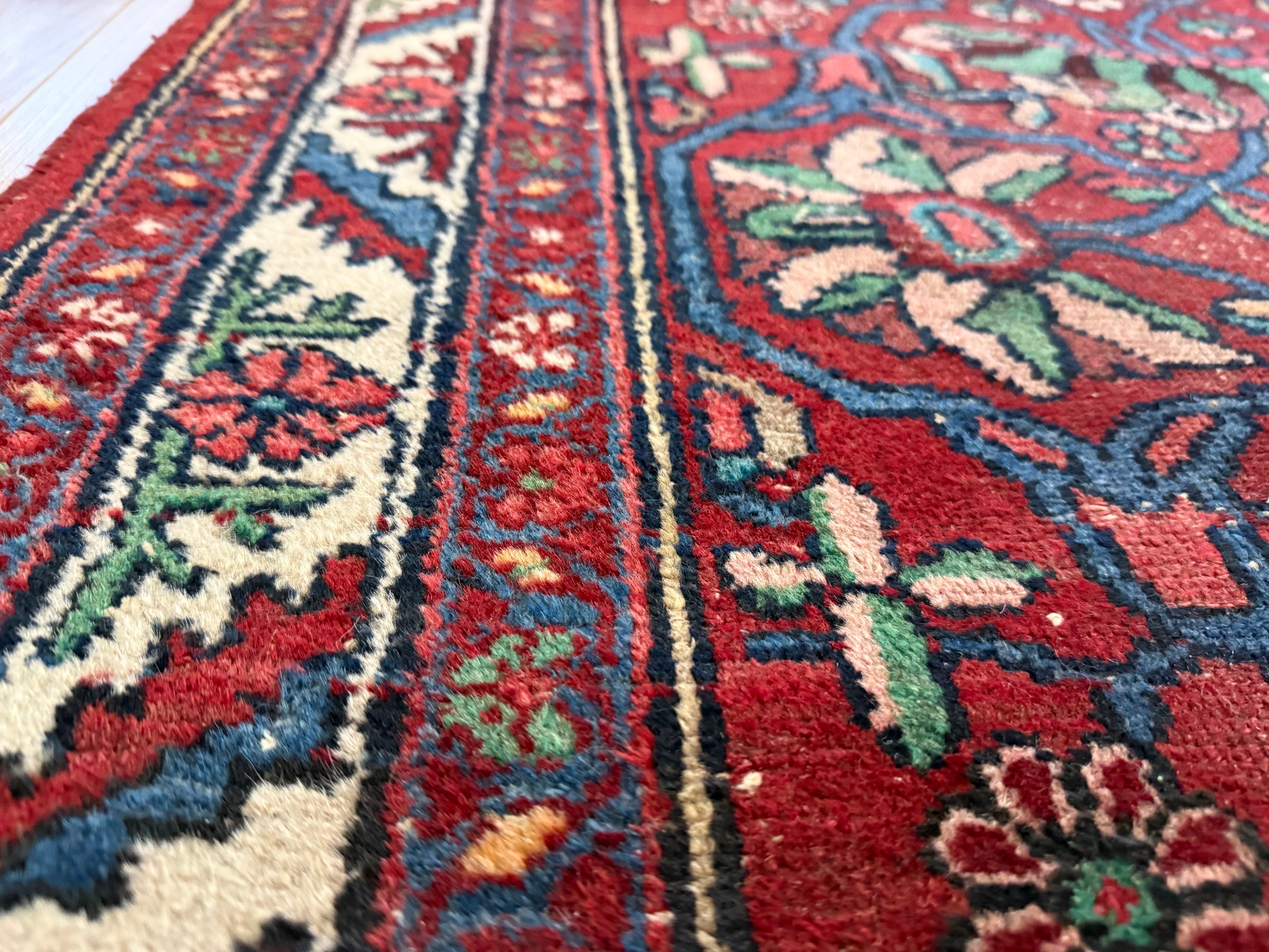 Sleets Vintage handgeknoopt oosters tapijt – 193 × 104 cm