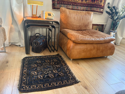 Klein Kaukasisch tapijt – ca. 68 × 63 cm. Zuidelijke Kaukasus, ca. 1900–1930