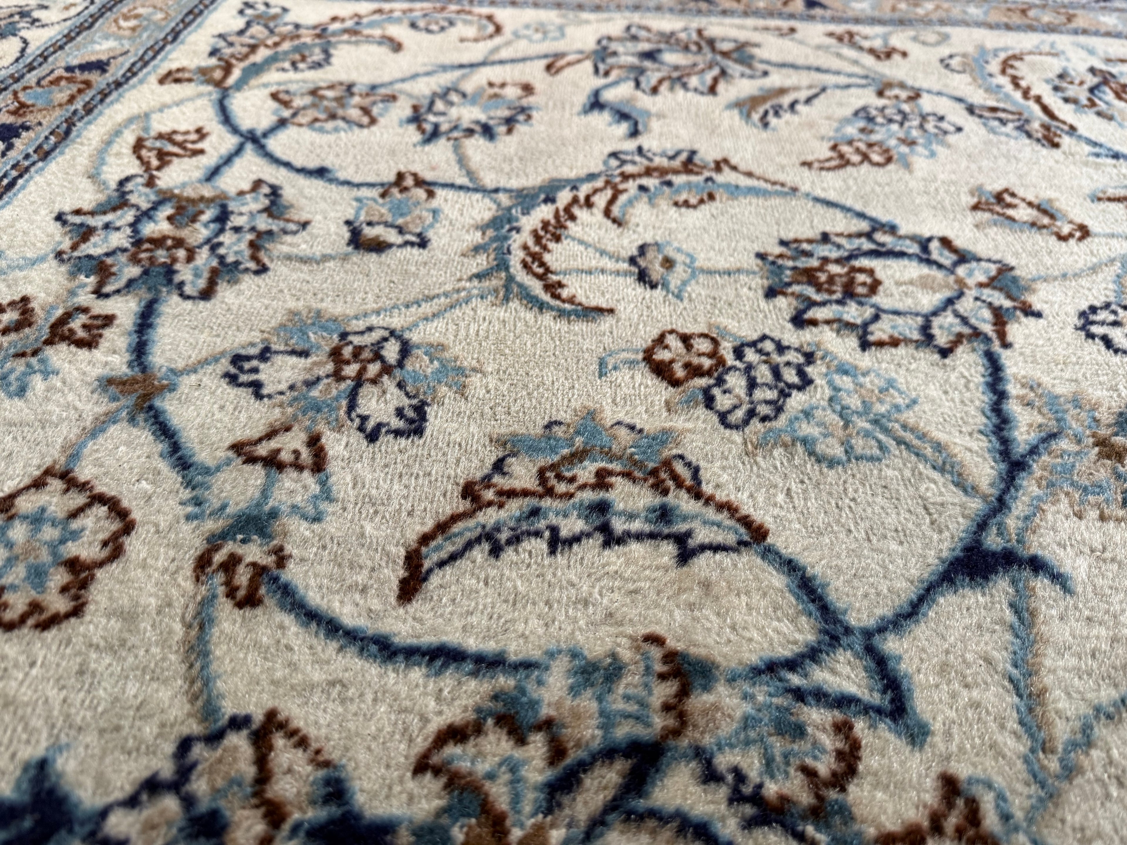 Handgeknoopt Vintage Perzisch Nain Tapijt – 200 × 200 cm