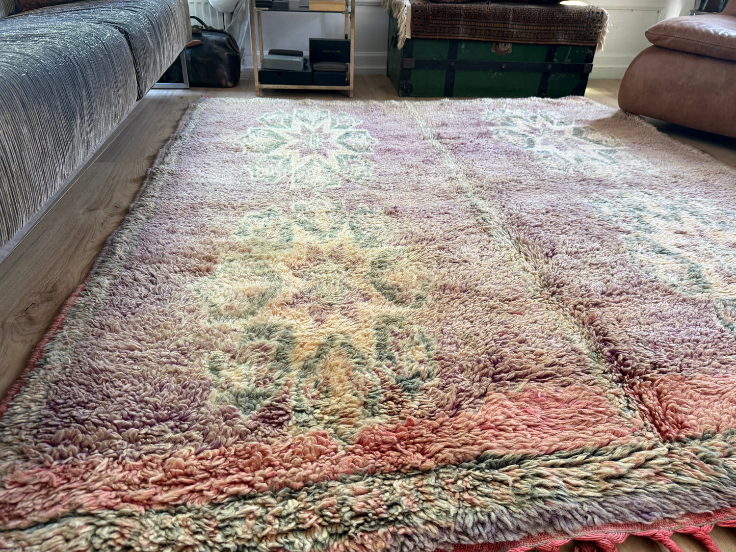 Vintage high-pile wool rug in soft pastel tones – 222 × 184 cm