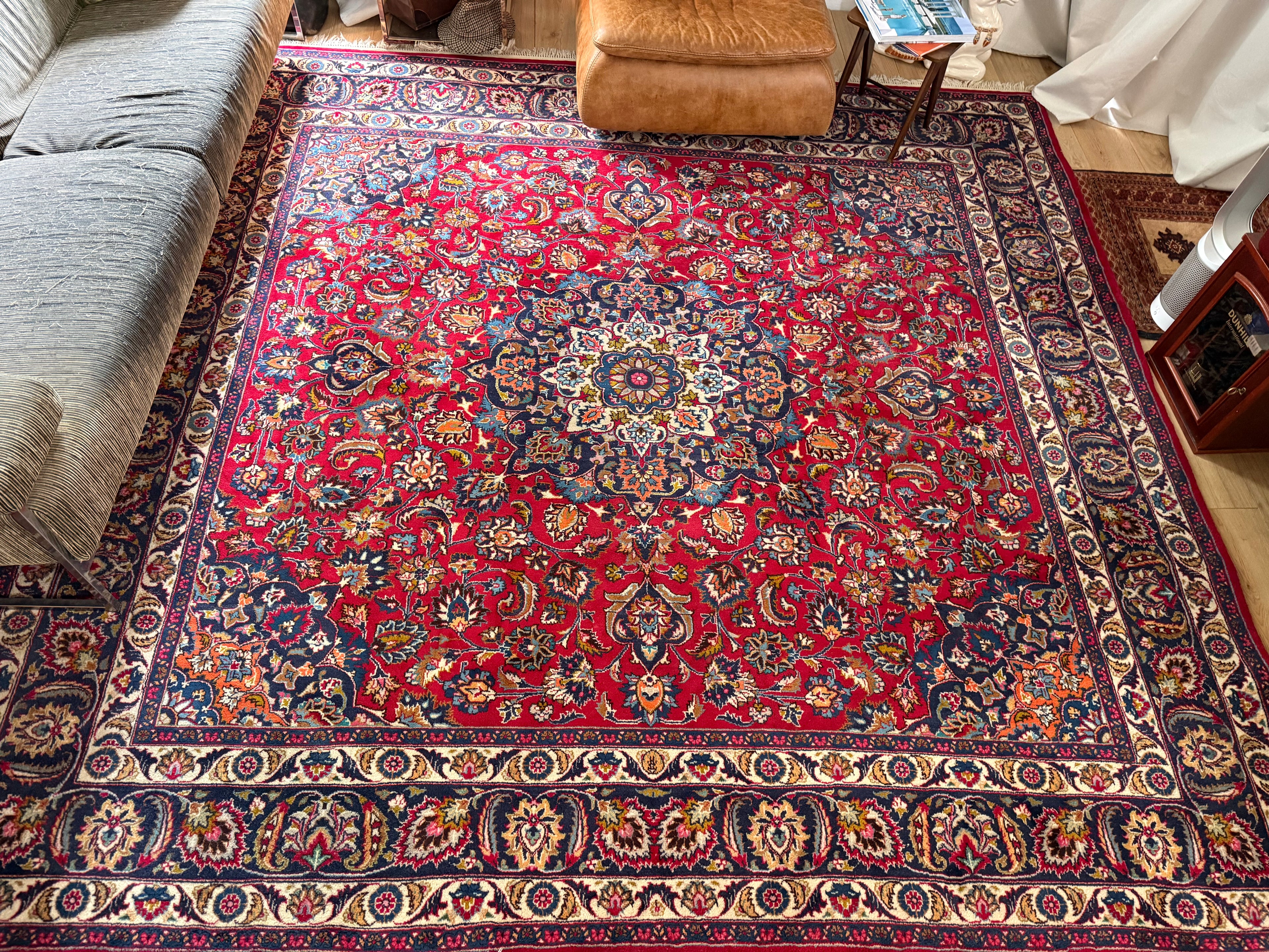 Großer Vintage-Perser-Medaillonteppich – 300 × 290 cm