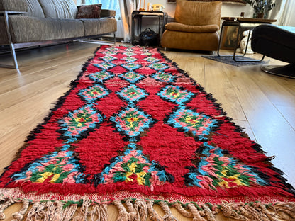 Vintage Berber loper in diep rood – 331 × 92 cm