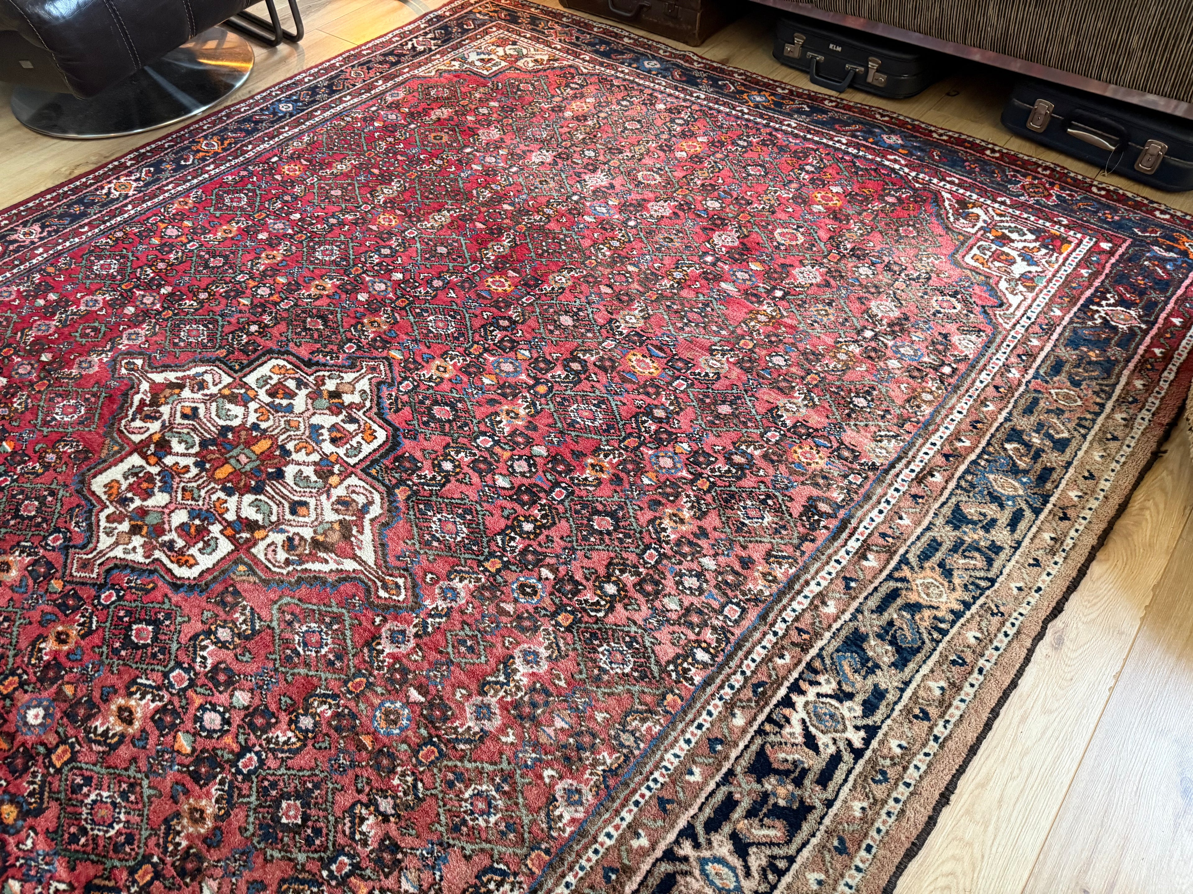 Hand-knotted vintage rug – Sun-kissed patina approx. 306 × 207 cm