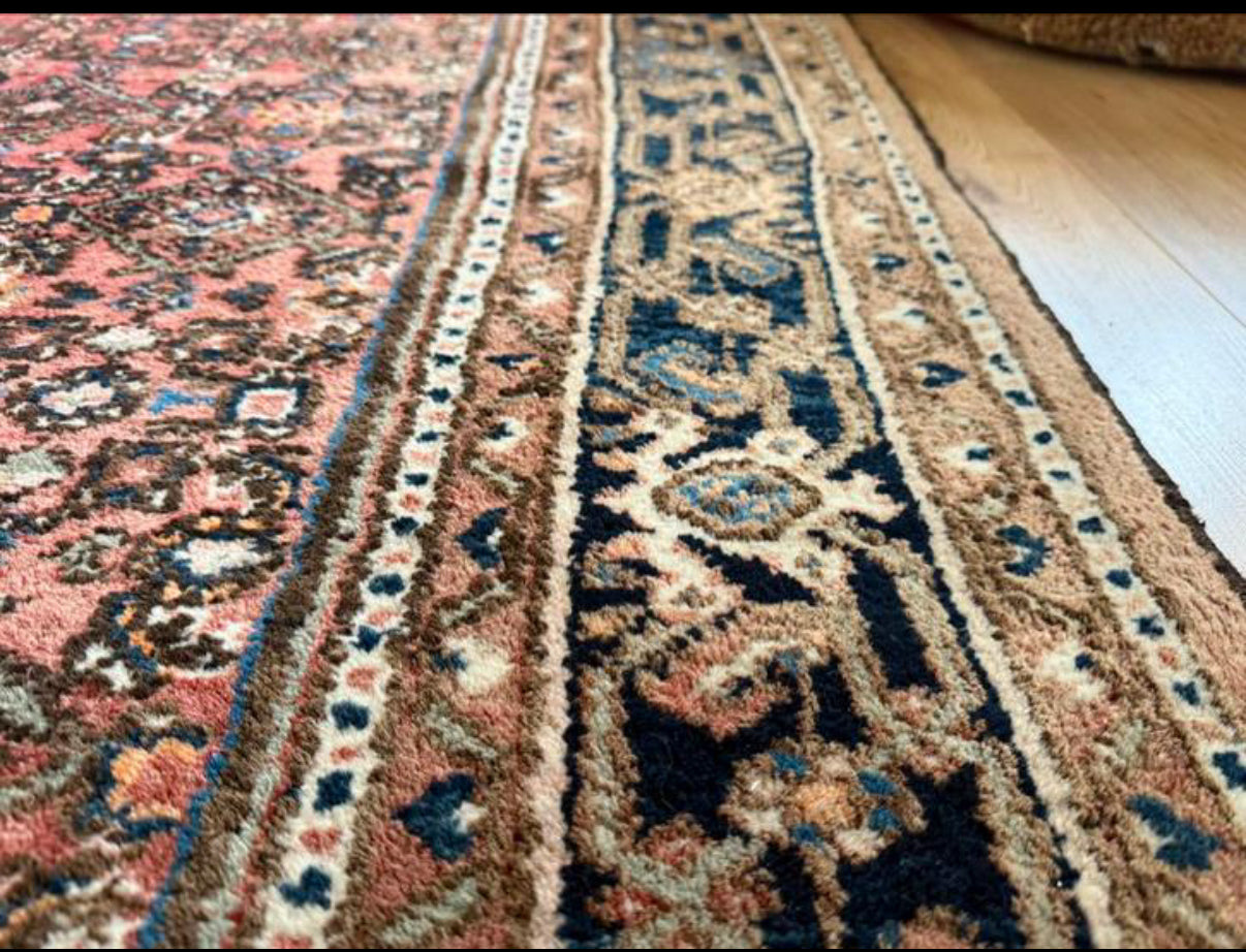 Hand-knotted vintage rug – Sun-kissed patina approx. 306 × 207 cm