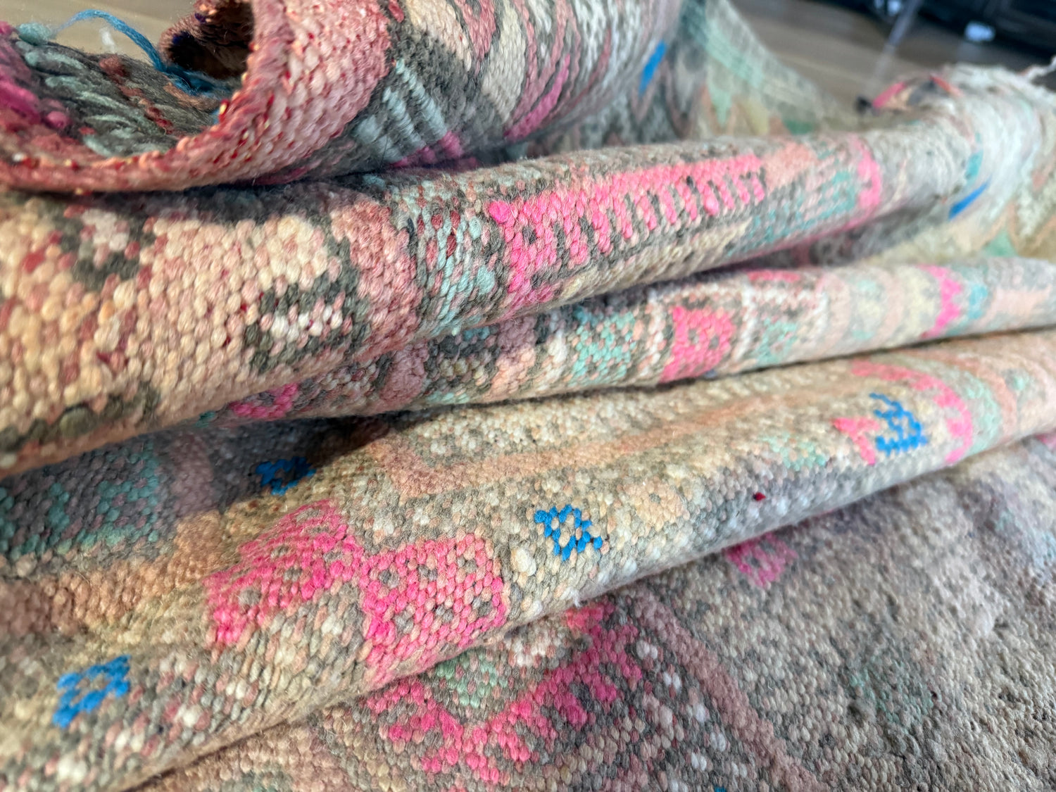 Vintage Berber tapijt in zachte pasteltinten – 362 × 180 cm