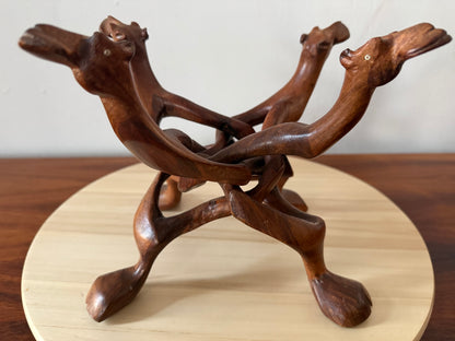Unity Sculpture – Four Interwoven Camels