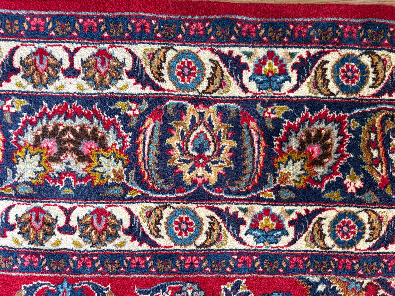 Großer Vintage-Perser-Medaillonteppich – 300 × 290 cm