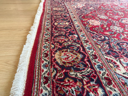 Hand-knotted vintage carpet – 202 × 152 cm