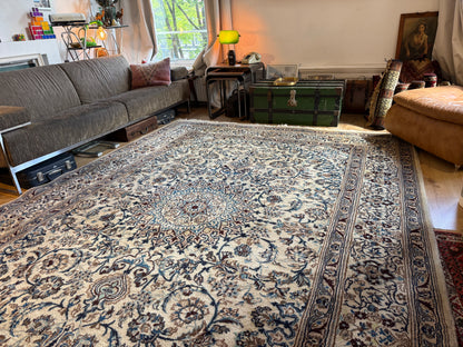 Hand-knotted vintage oriental Nain rug – approx. 245 × 345 cm