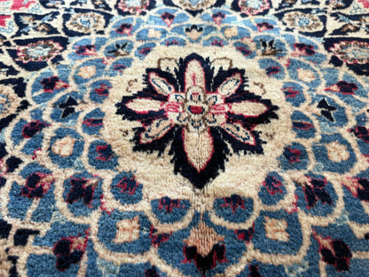 Groot handgeknoopt vintage vloerkleed met medaillon – 400×302 cm