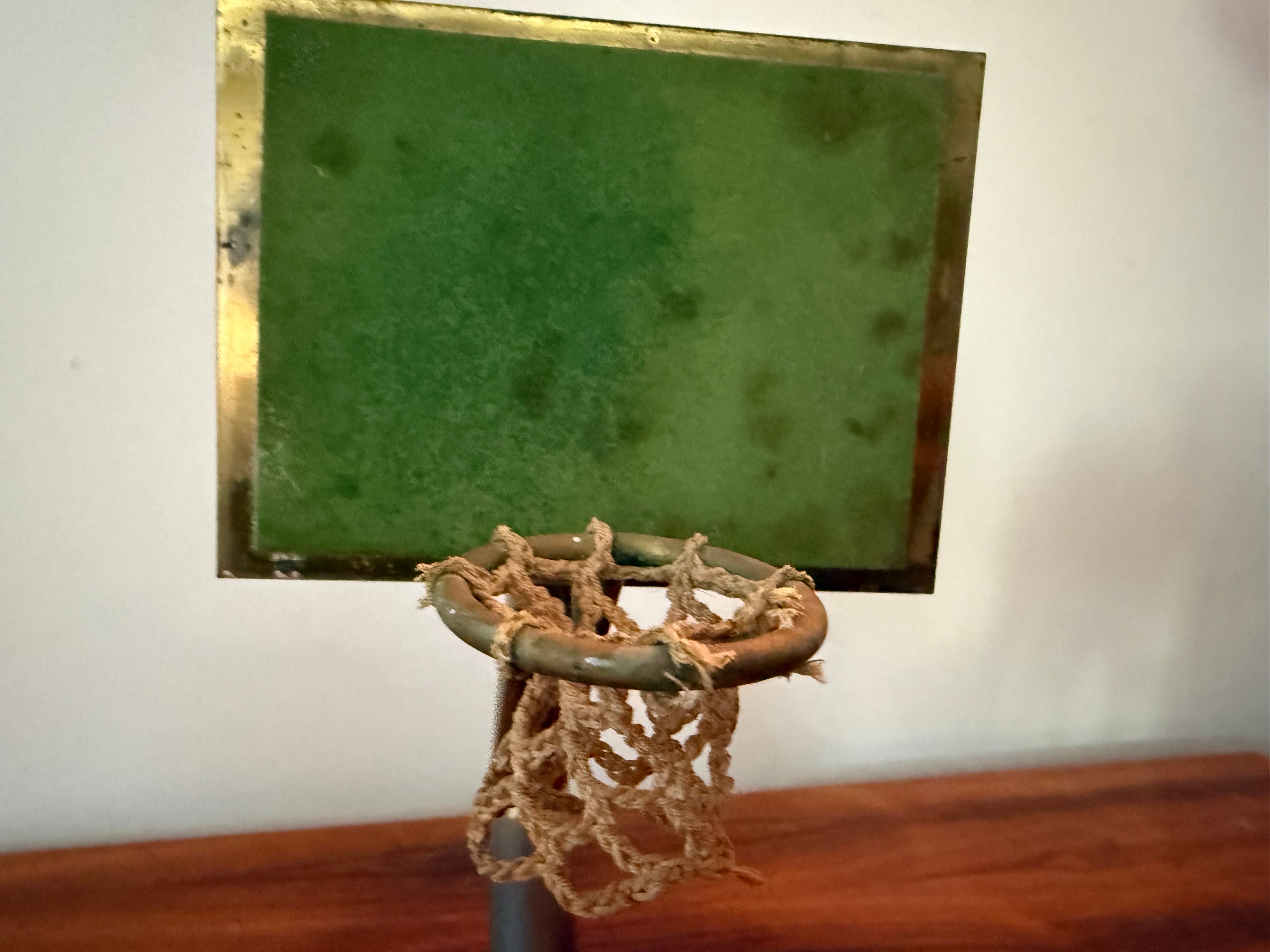 Troféu vintage de basquetebol – objeto escultórico de 1987