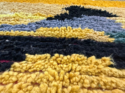 Expressief Marokkaans Berber tapijt met symbolisch design – ca. 287 × 168 cm