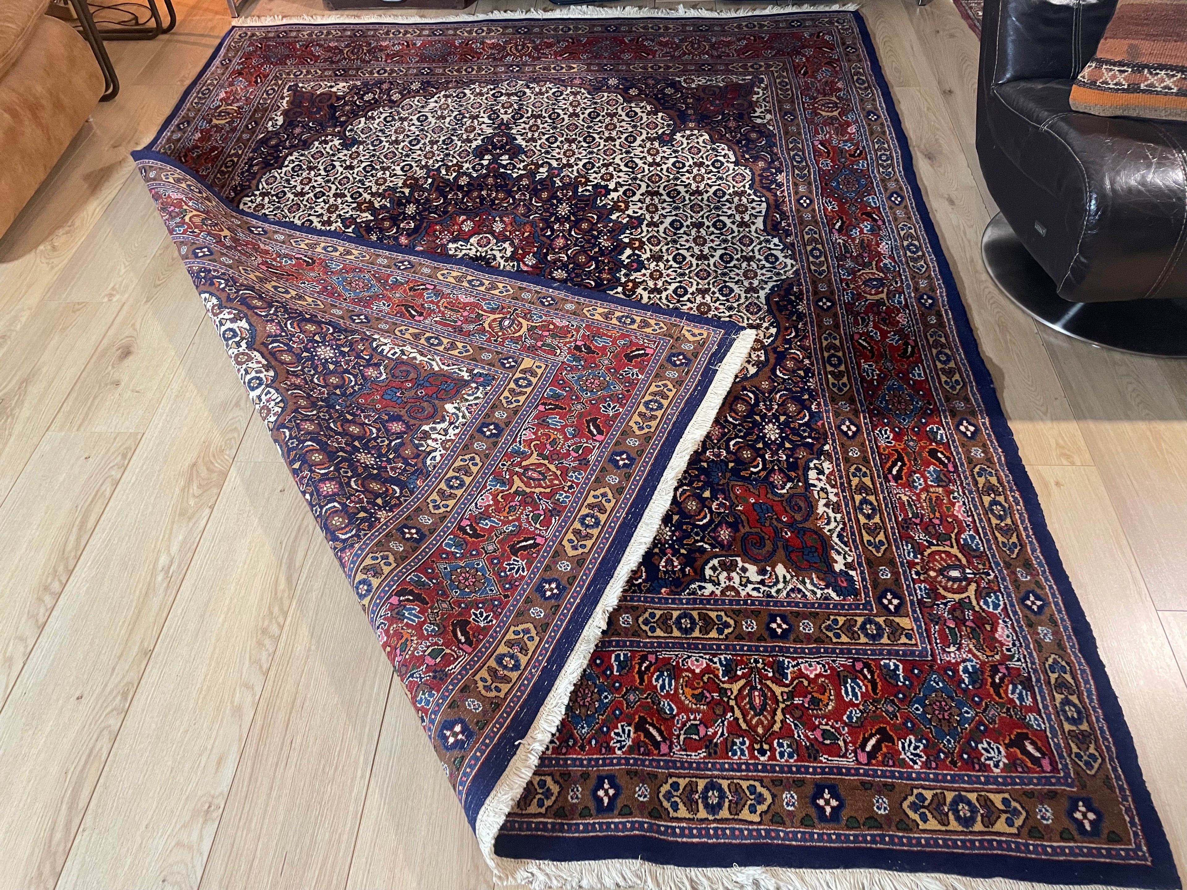 Handgeknoopt Oosterse Moud stijl tapijt – ca. 255 × 198 cm