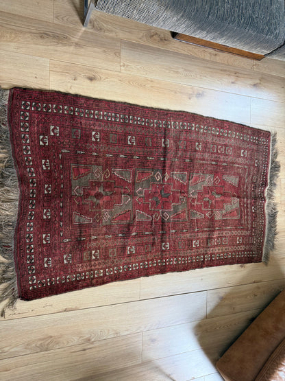 Tapete vintage Baluch – lã nó à mão, c. 1950–1970 (197 × 110 cm)