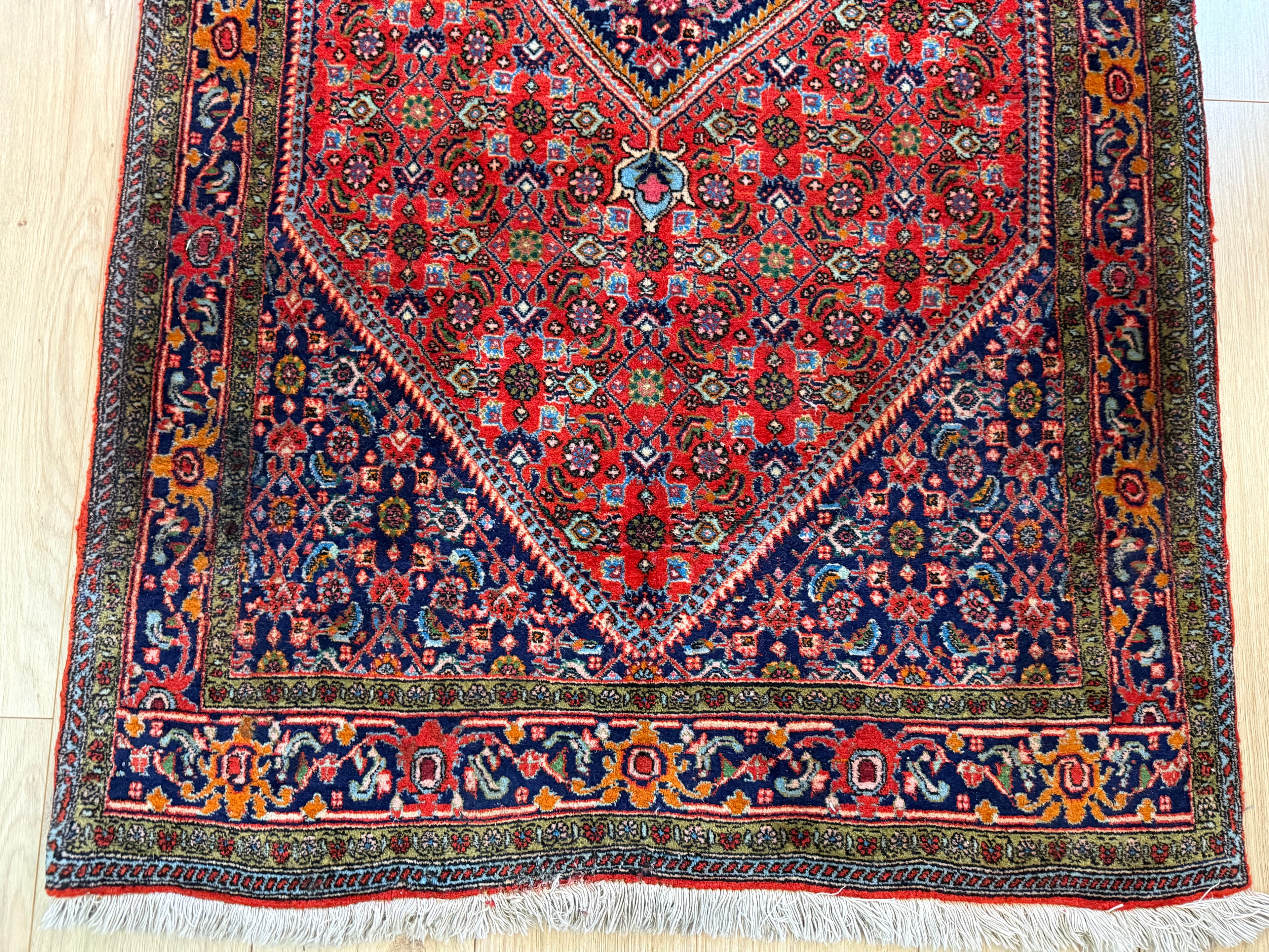 Vintage klassiek handgeknoopt tapijt – ca. 192 × 106 cm