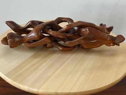 Unity Sculpture – Four Interwoven Camels