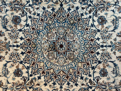 Hand-knotted vintage oriental Nain rug – approx. 245 × 345 cm